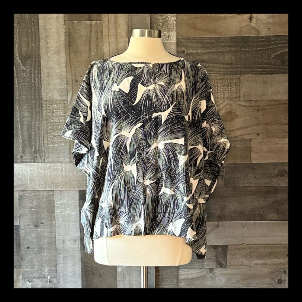 Diane Von Furstenberg New Hanky Top medium elegant designer gala formal event